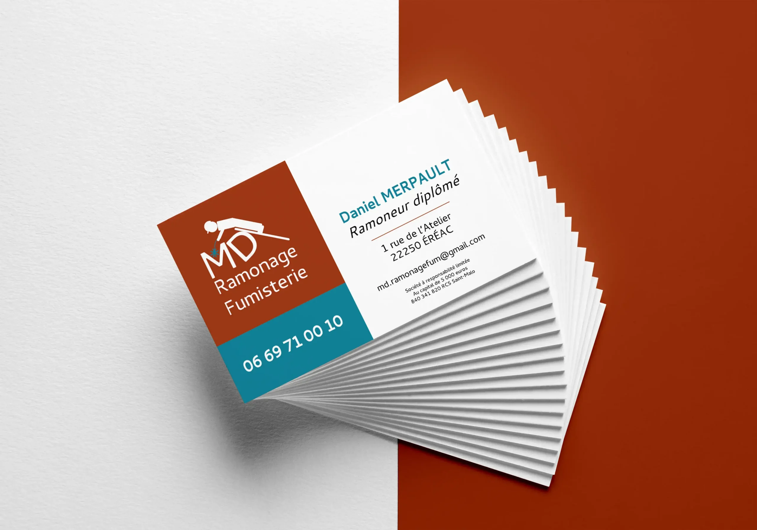 Conception du logo et des cartes de visites de MD Ramonage, artisan fumisterie - 2018